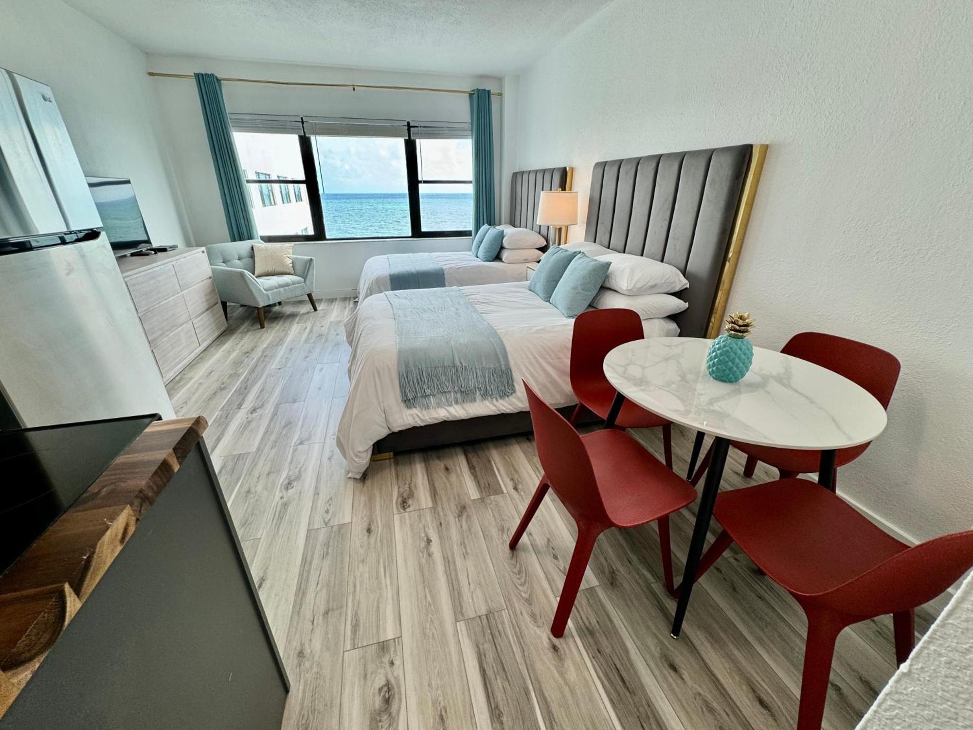 Directly On The Beach With Pool & Ocean View Miami Beach Extérieur photo